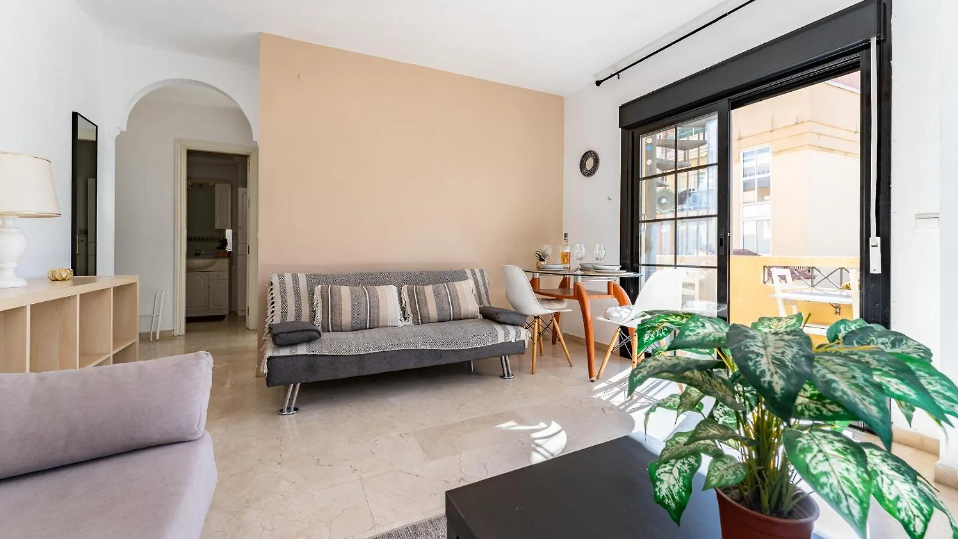 Malagasuite Beautiful Pool & Parking Torremolinos 0*,  Spanien