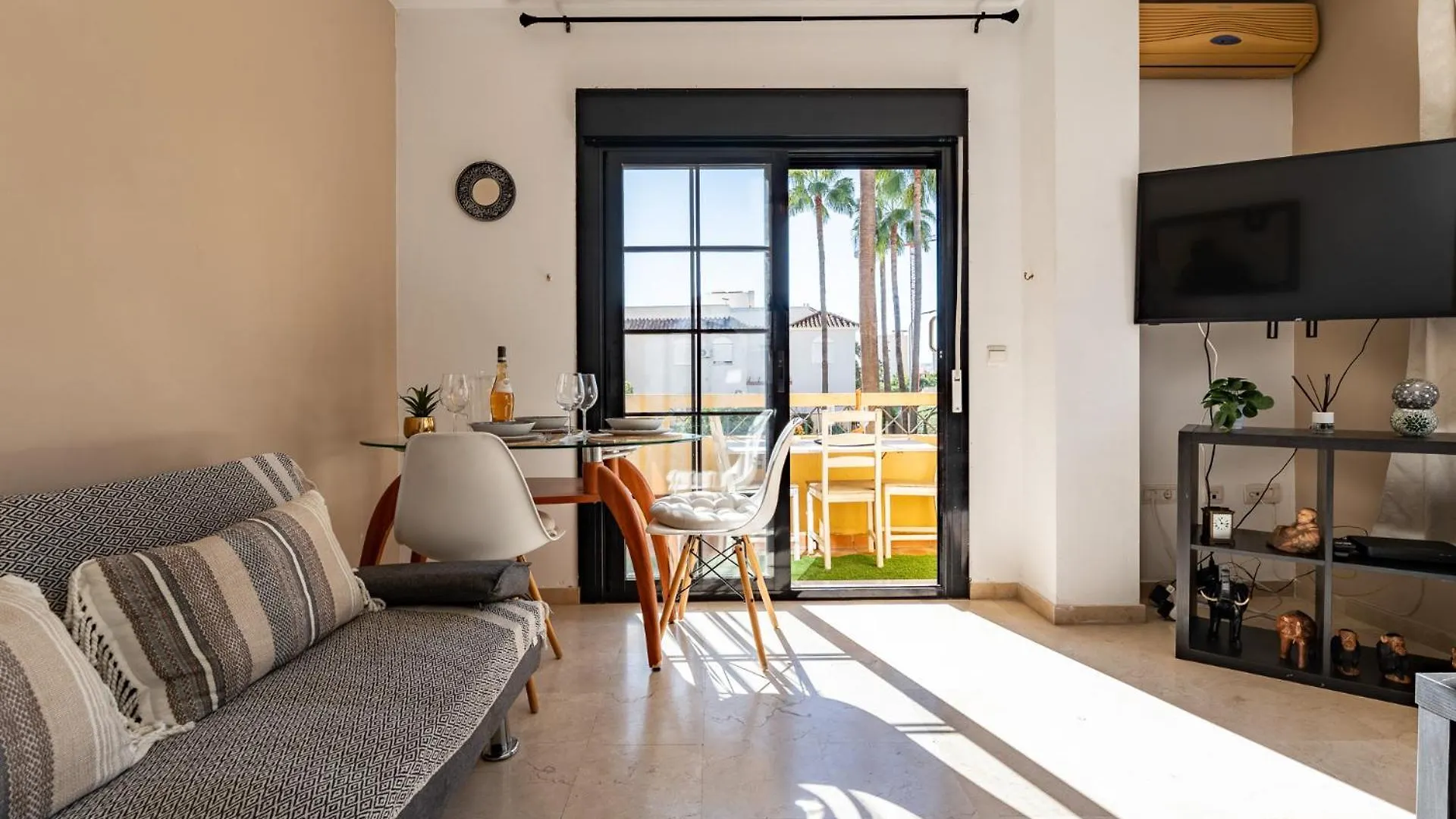 Apartment Malagasuite Beautiful Pool & Parking Torremolinos