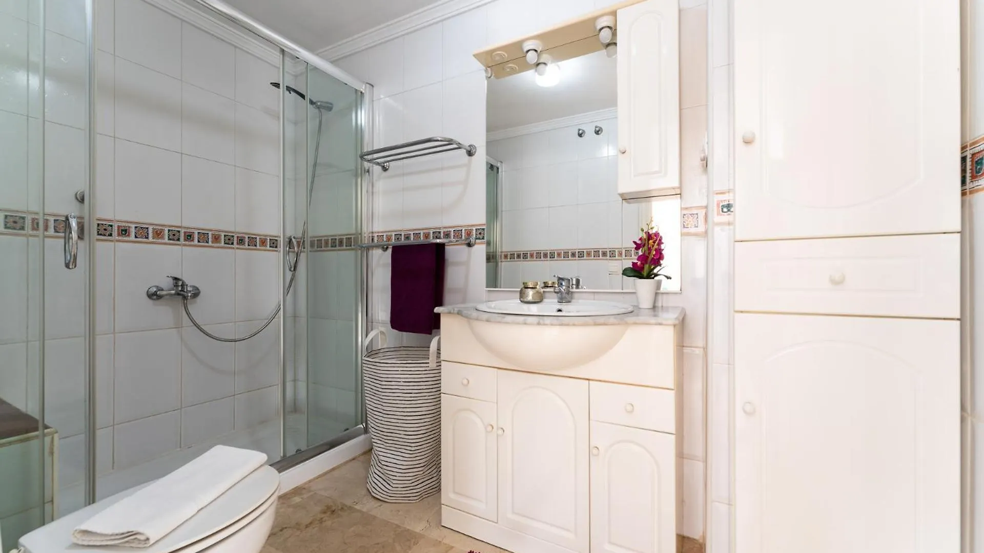 Malagasuite Beautiful Pool & Parking Torremolinos Apartment